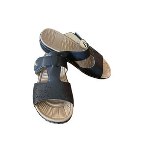 Dorothy Gaynor Navy Comfort Sandals Adjustable Strap Size 7